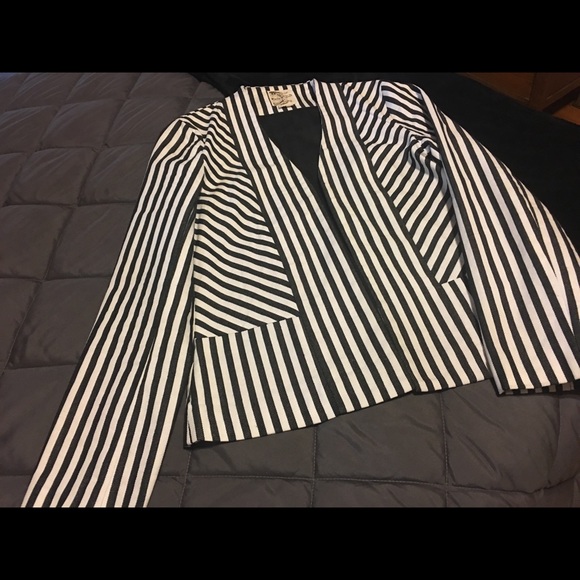 Tulle Jackets & Blazers - Tulle striped Jacket